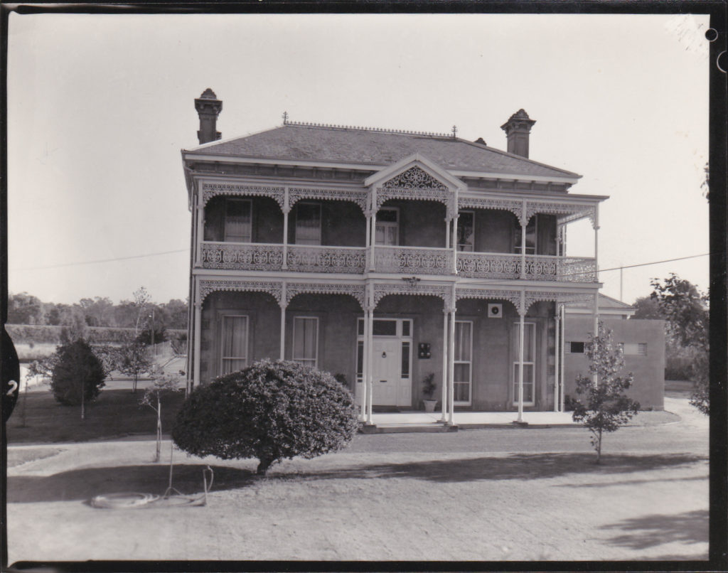 OLD PHOTOS OF MOIRA HOUSE. - Moira Benalla Club Inc.